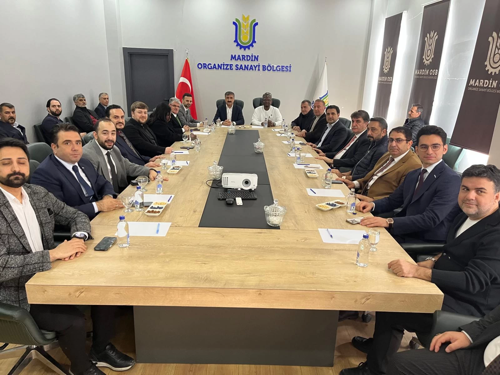 Gana Cumhuriyeti Büyükelçisi Sayın Abdul Nasiru-Deen Mardin OSB’de Sanayicilerimizle Bir Araya Geldi