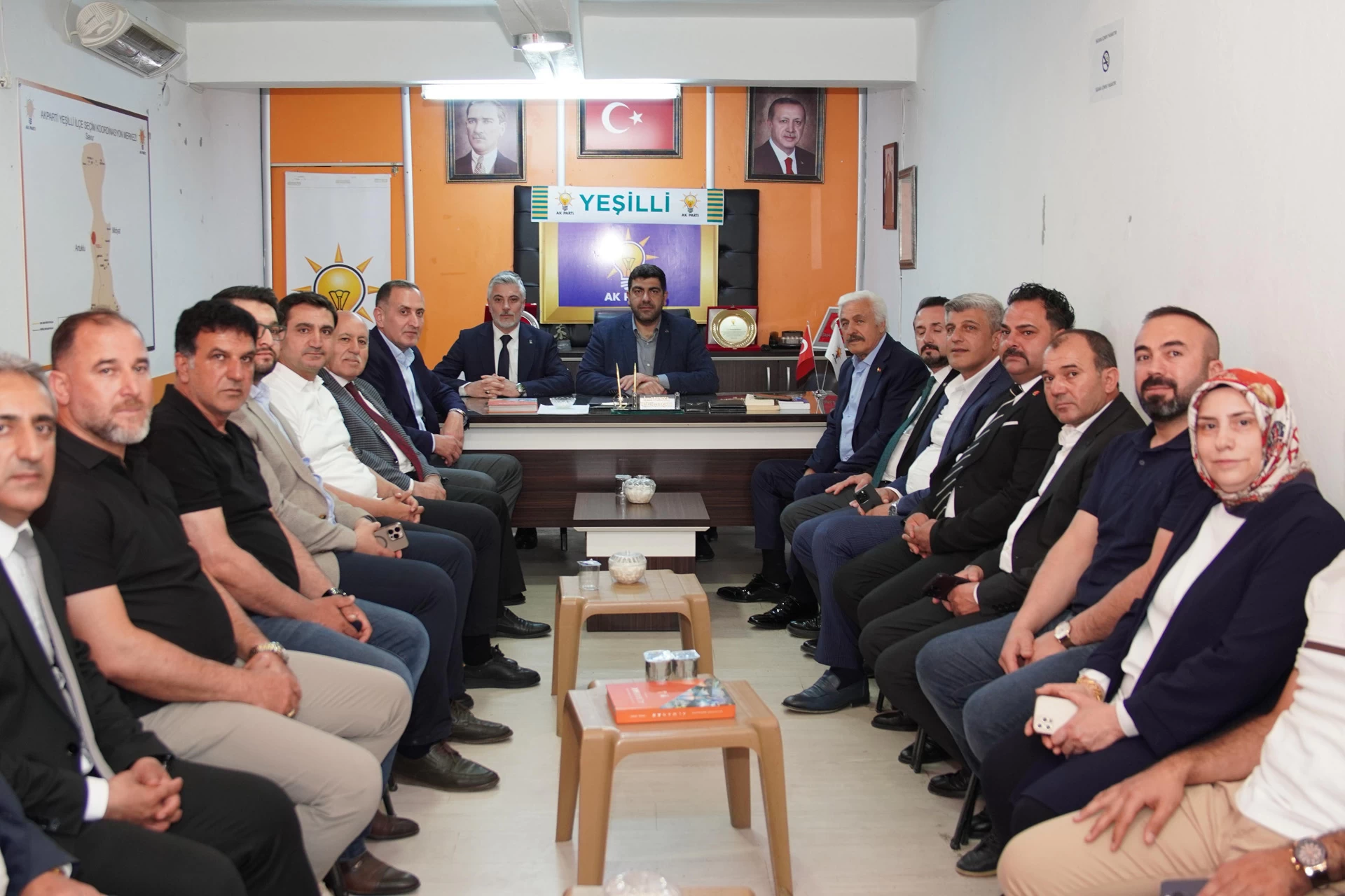 İl Başkanımız ve Teşkilat üyelerimizle birlikte Yeşilli İlçe Başkanlığını Ziyaret ettik.