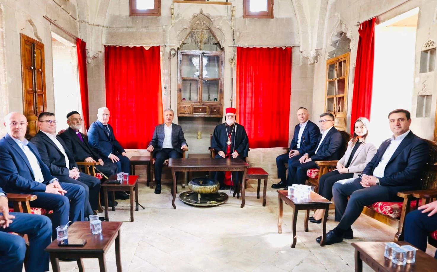 Kırklar Kilisesi Başpapazı Gabriel Akyüz’ü ziyareti