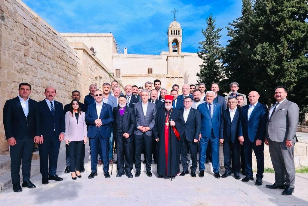 Hoşgörü ve Kardeşliğin Şehri Mardin’de Süryani Hemşehrilerimizin Paskalya Bayramı’nı Tebrik Ettik